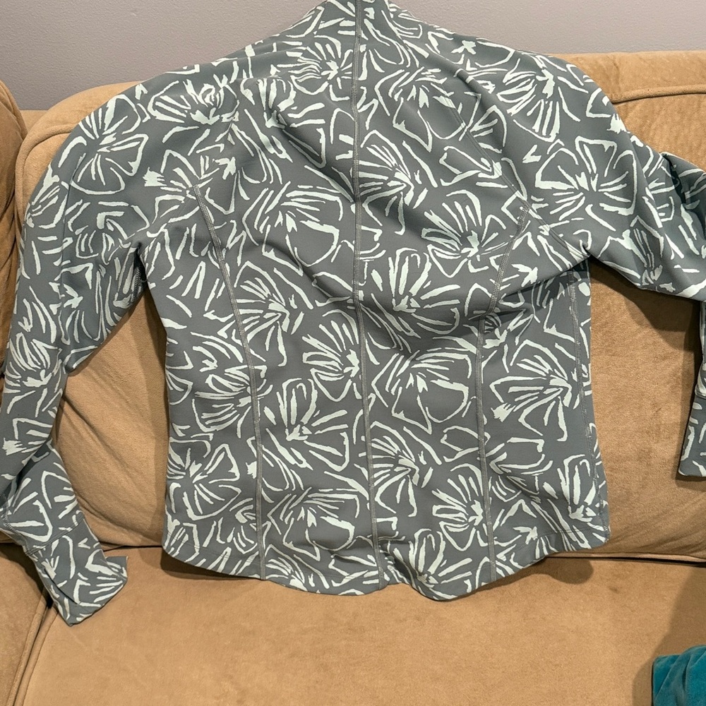 Athleta Salutation Green Pattern Jacket - image 3